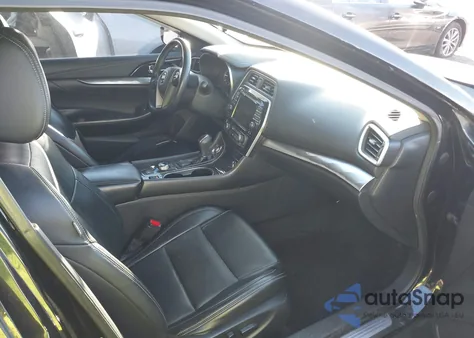 2019 Nissan Maxima 3.5 Sv z USA, uszkodzony, nr VIN 1N4AA6AVXKC360172